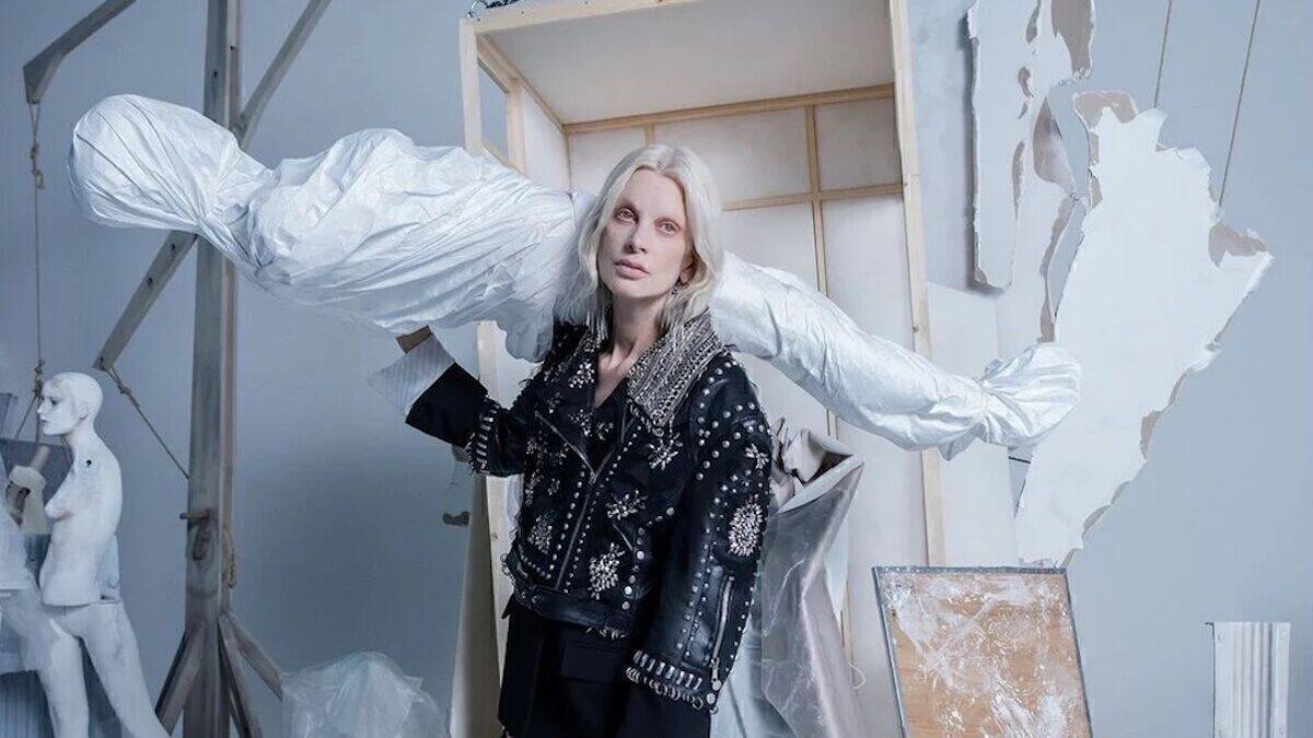 Eines der Bilder aus der "The Jacket"-Serie , die wieder gelöscht worden sind.