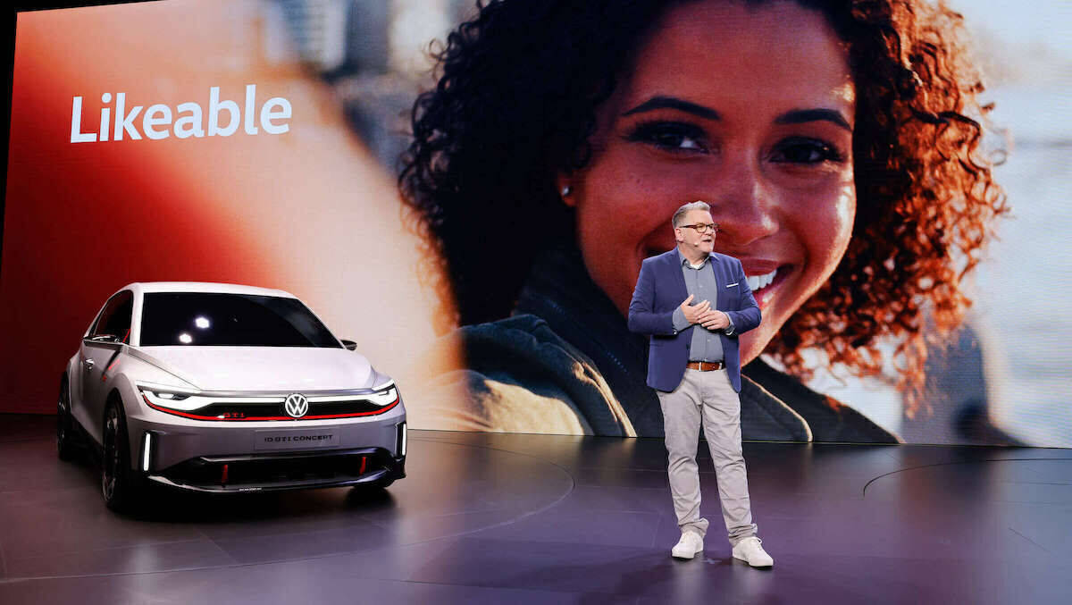 Andreas Mindt, Chefdesigner bei Volkswagen Pkw, präsentierte unter anderem die neuen Designprinzipien.