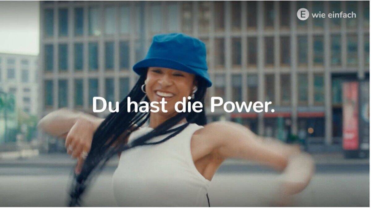 Sara Trellez zeigt vollen Körpereinsatz für "E wie Einfach".