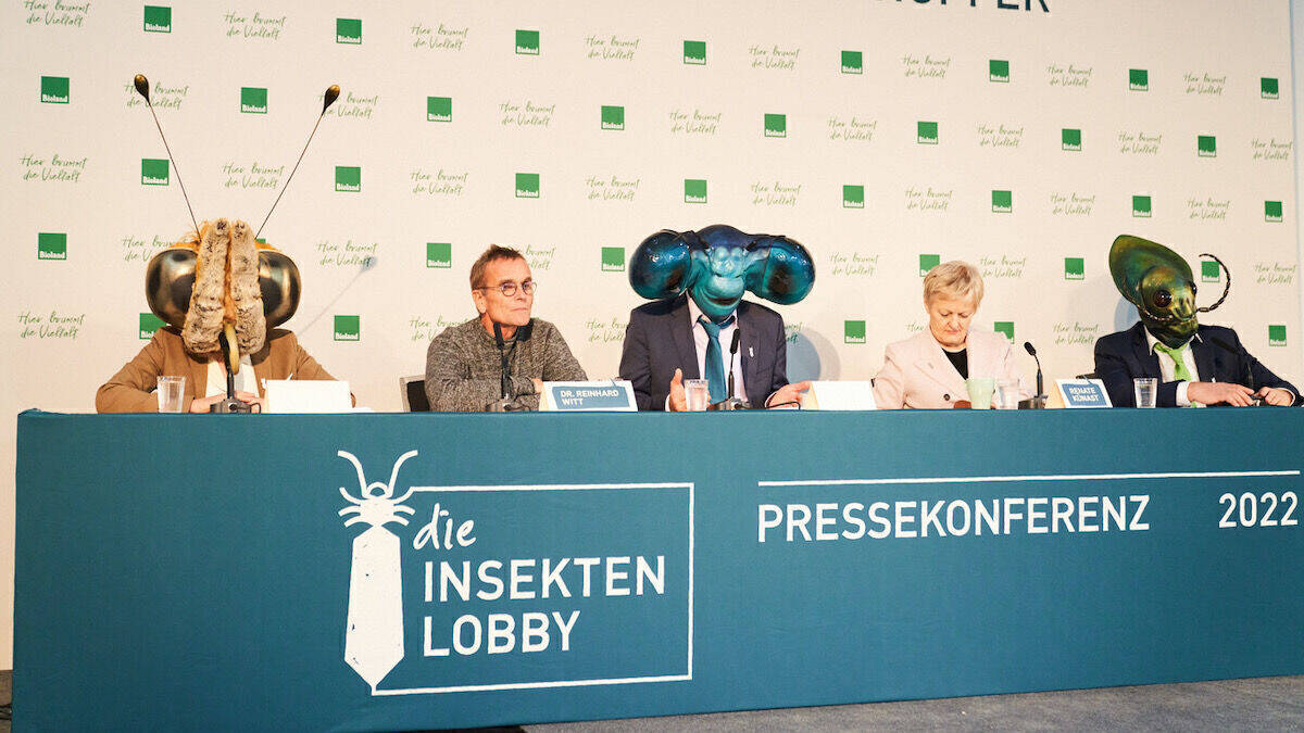 Diese Lobby möchte den Insekten eine Stimme geben. Unter den Mitgliedern ist auch Politikerin Renate Künast.