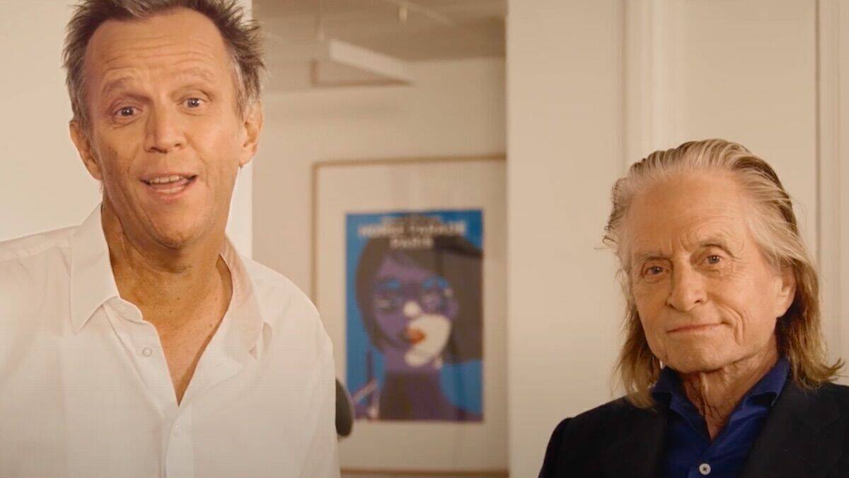 CEO der Publicis Groupe Arthur Sadoun und Schauspieler Michael Douglas rufen zur Impfung gegen HPV auf.