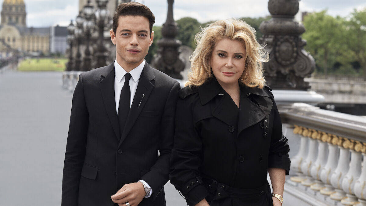 Rami Malek und Catherine Deneuve als jeweilige Vertreter:innen ihrer Zeit für Cartier.