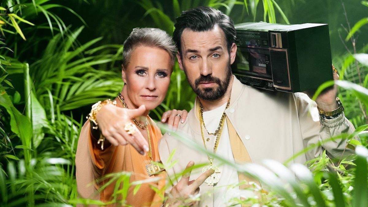 Sonja Zietlow und Jan Köppen rappen für das Dschungelcamp W&V