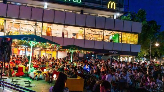 Bild: McDonald’s feiert WM-Nacht mit Pommes und Pyjamas