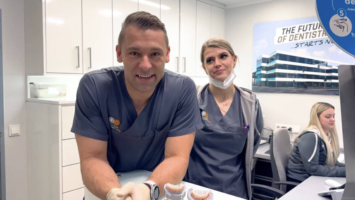 Dr. Stefan Helka ist Gründer von Denta1