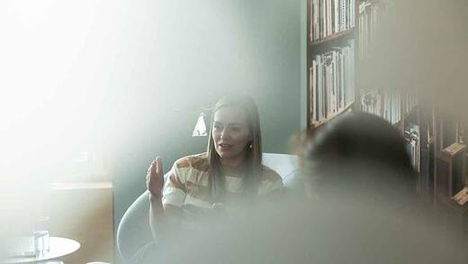 Stephanie Peterson treibt als Chief Customer Officer die Transformation bei der Axa voran.