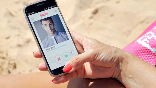Betrüger:innen bei Tinder & Co. sofort erkennen.