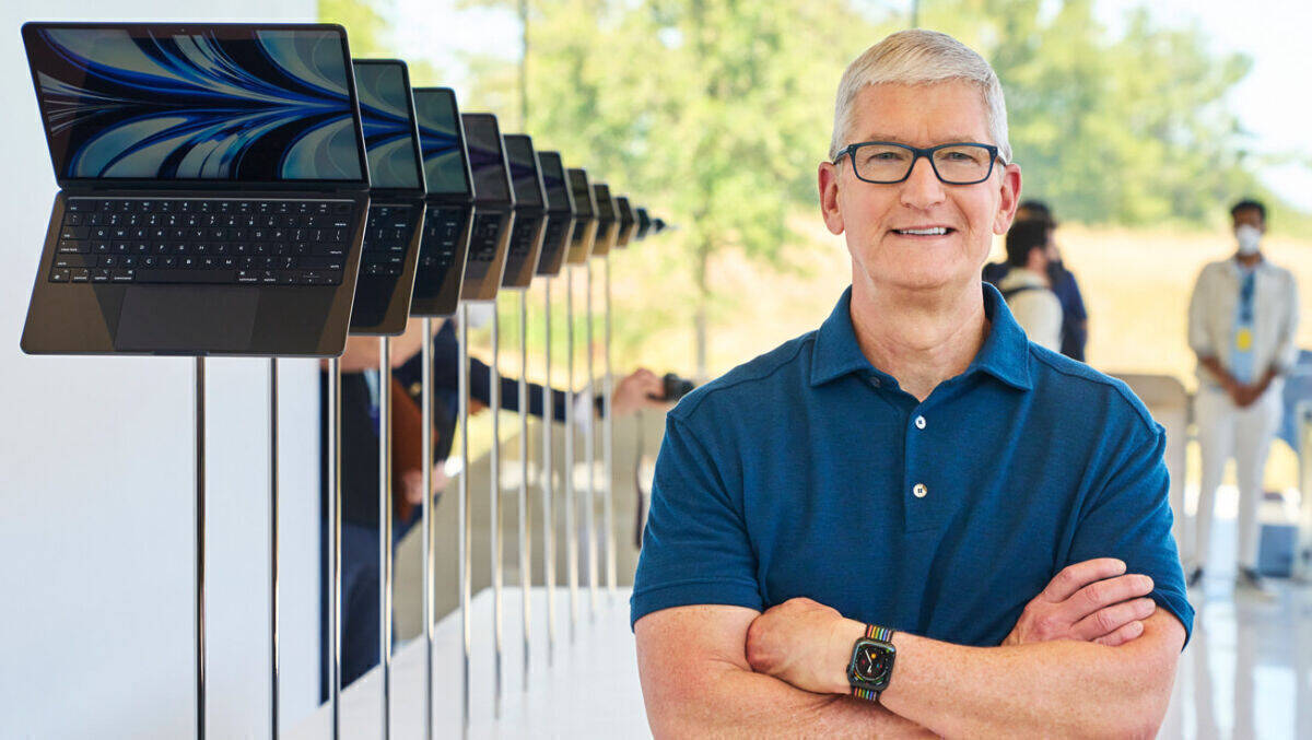 Apples CEO Tim Cook präsentierte 2022 auch neue MacBooks.