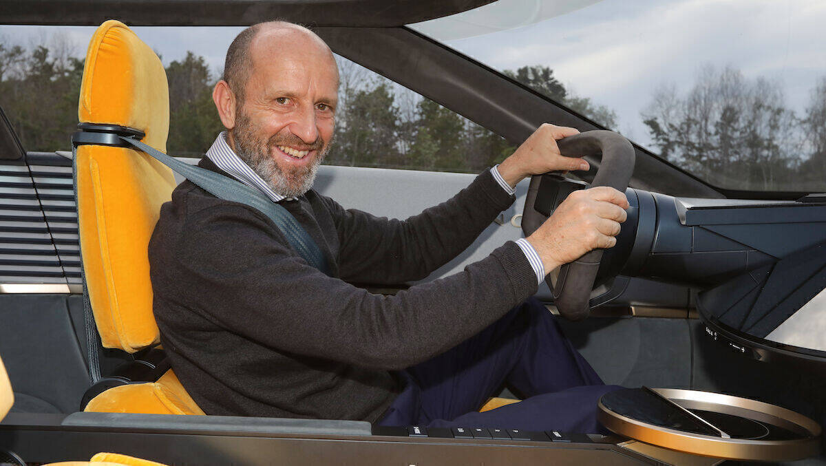 Lancia-CEO Luca Napolitano ließ es sich nicht nehmen, den "Pu+Ra HPE" selbst zu fahren.