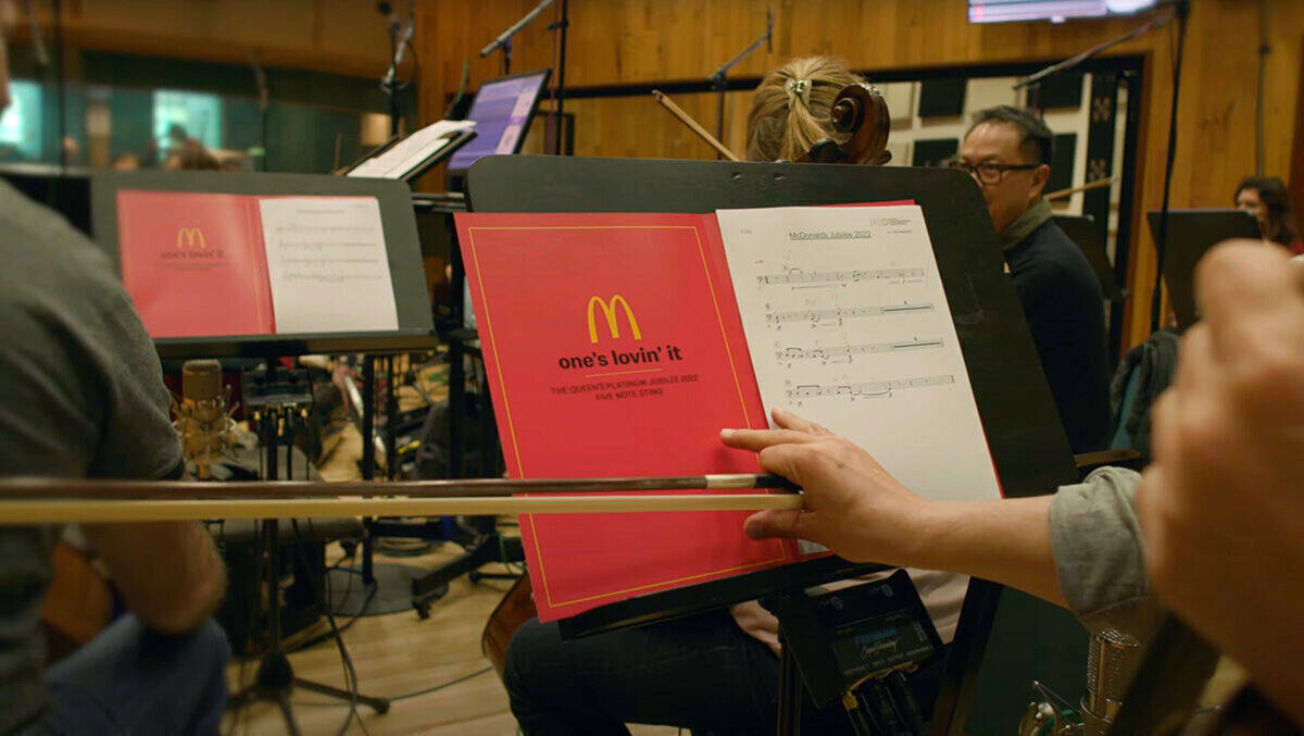 "One’s Lovin’ It" – McDonald’s spielt ein Lied für die Queen.