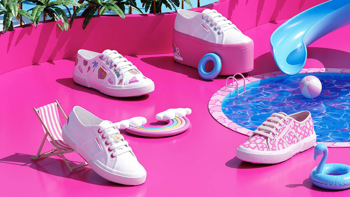 Gehen wie Barbie – das versprechen die pinken Film-Sneaker.