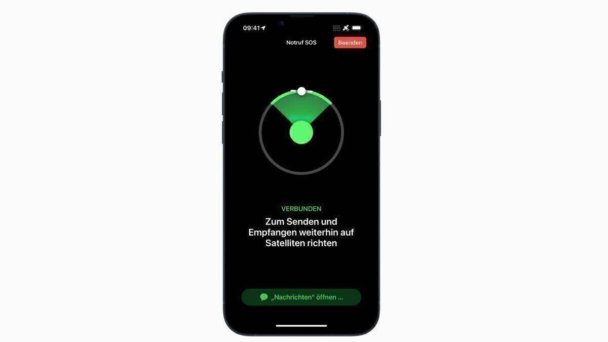 Wo kein normaler Handy-Empfang möglich ist, kann das iPhone 14 einen Satelliten-Notruf absetzen.