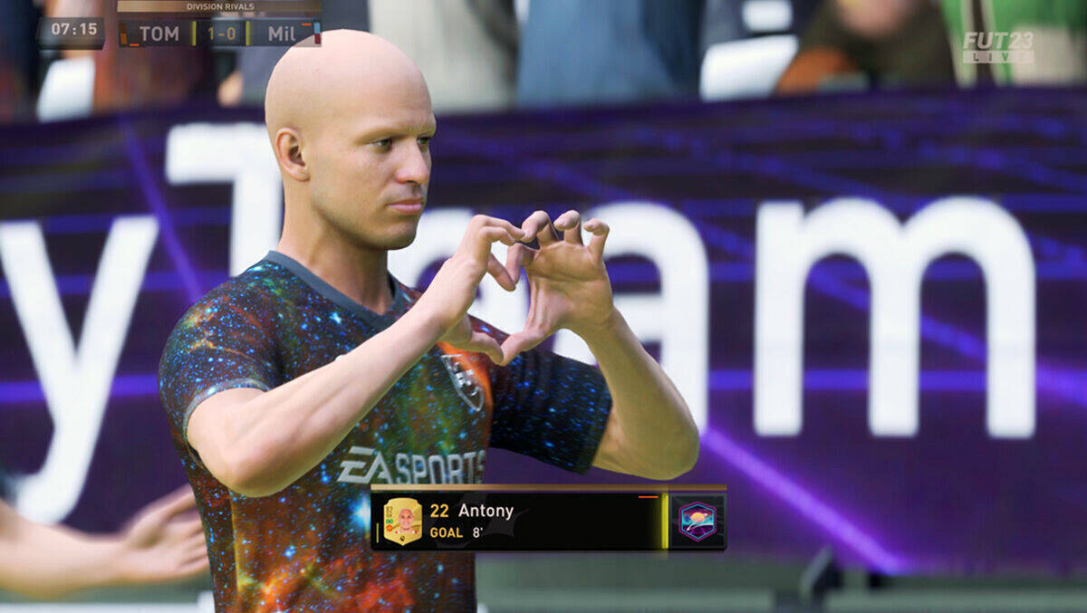 Muss sich keine grauen Haare mehr wachsen lassen: ManUtd-Star Antony in FIFA 23.
