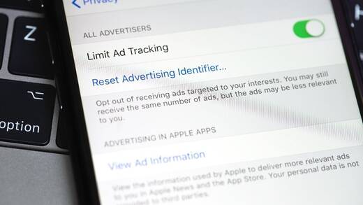 Apple hat Ärger wegen des Ad-Tracker-Features.