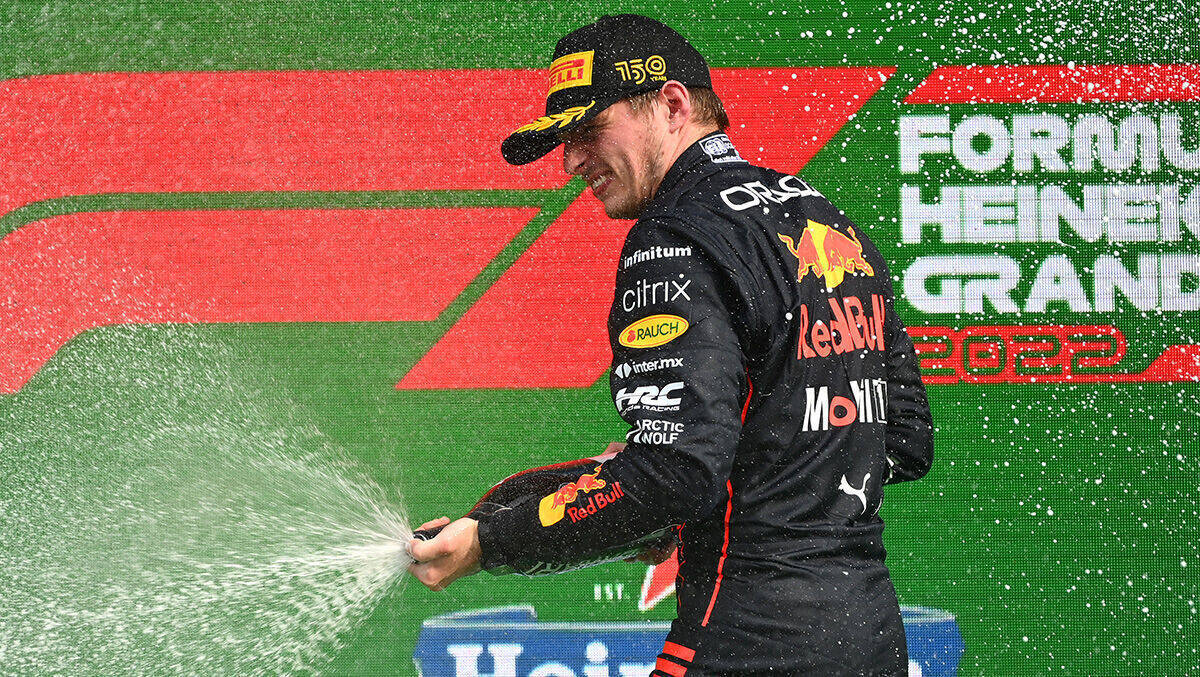 Heimsieg für Max Verstappen in Zandvoort auf dem Weg zur Titelverteidigung.