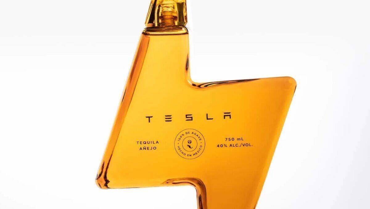 Das Benzin der Tesla-Fanboys und -Fangirls: der Tesla-Tequila.