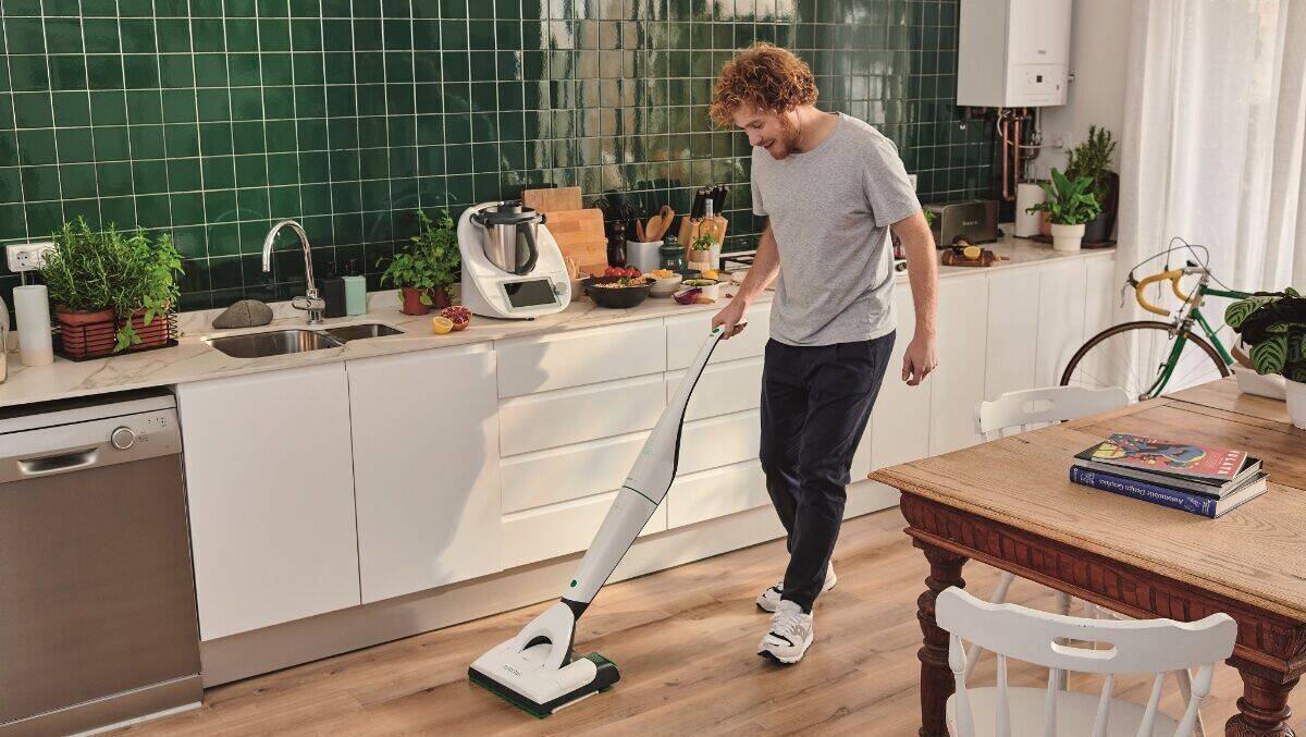 Der Vorwerk-Wischer kostet um die 1000 Euro im Handel.