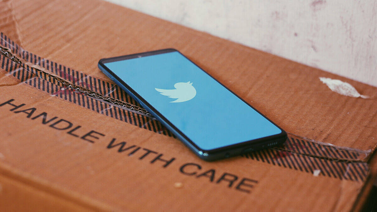 Handle with Care: Beim Umgang mit Twitter-Daten ist jetzt Vorsicht angesagt.