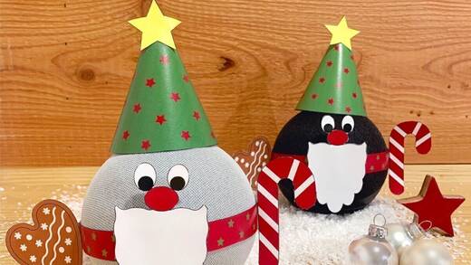 Hinter dieser Weihnachtsverkleidung verbergen sich die Echo-Würfel.