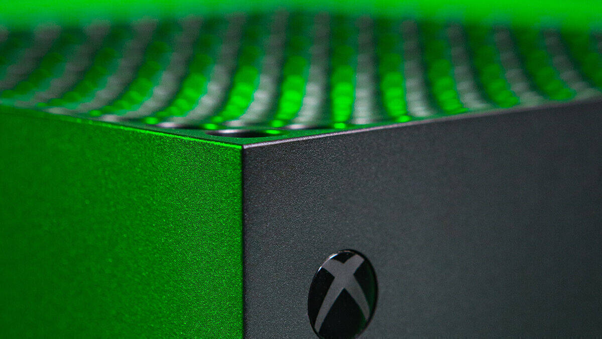 Im Energiespar-Modus wird die Xbox Series X grüner.