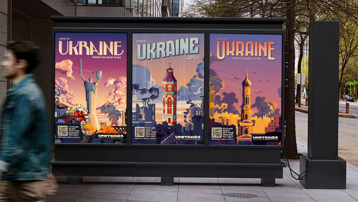 Die Spendenplakate für die Ukraine sehen nur auf den ersten Blick nach Urlaub aus.