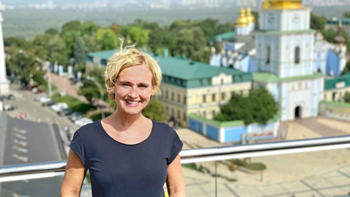Caren Miosga ging eine Woche lang auf Reportagereise durch die Ukraine.
