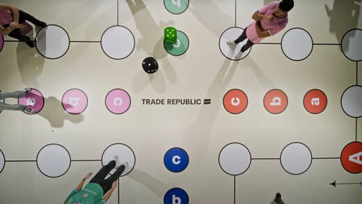 Trade Republic setzt auch bei YouTube Standards