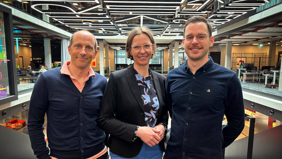 V.l.n.r.: Julian Simons, Martina Staudinger und Stephan Rixner. Letzterer stieß 2022 als Geschäftsleiter zu Mediascale und ist neu im Management Team.