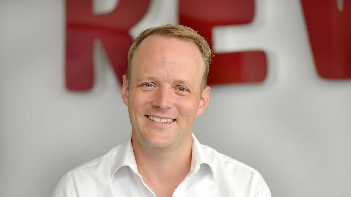 Clemens Bauer verantwortete seit Sommer 2020 das Rewe-Marketing.