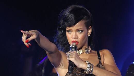 Auch bei den Oscars auf der Bühne: Die Sängerin Rihanna