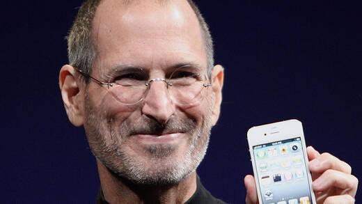 Steve Jobs: Die KI-Stimme ist neu, das iPhone 4 aber nicht.