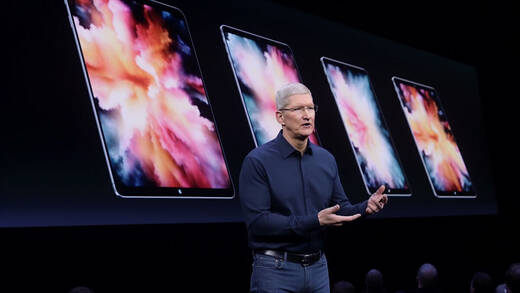 Apple-CEO Tim Cook begrüßt neue Top-Manager – und neue iPads?
