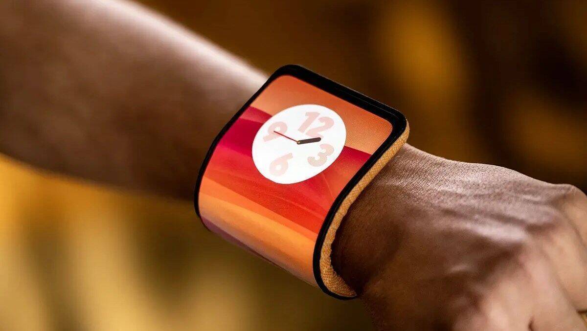 Unterm Motorola-Branding zeigte Lenovo sein spektakuläres Bendy-Handy.