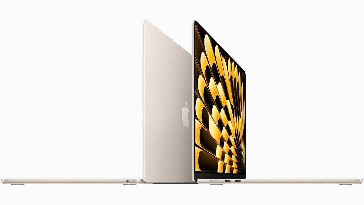 Das neue 15" MacBook Air: mit 1,51 kg extrem portabel.