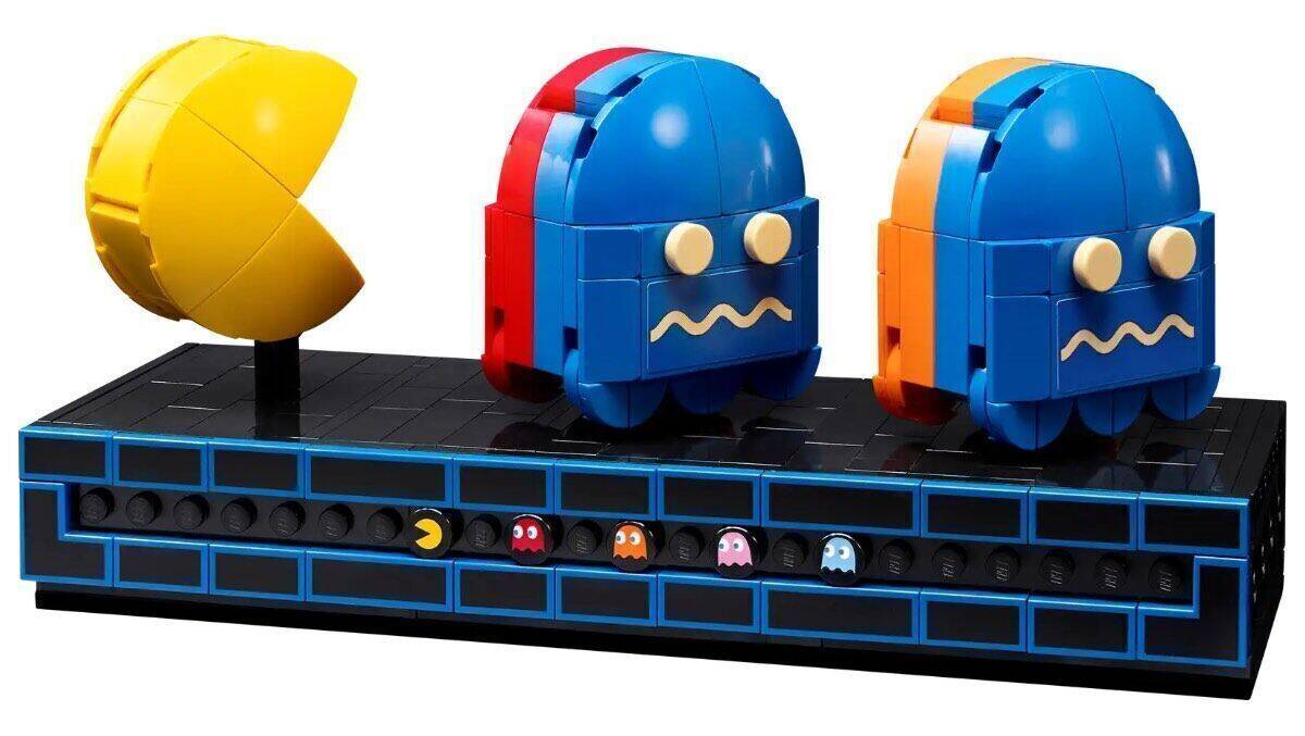 Drehbare Versionen von Pac-Man und den Geistern Blinky und Clyde sind integriert.