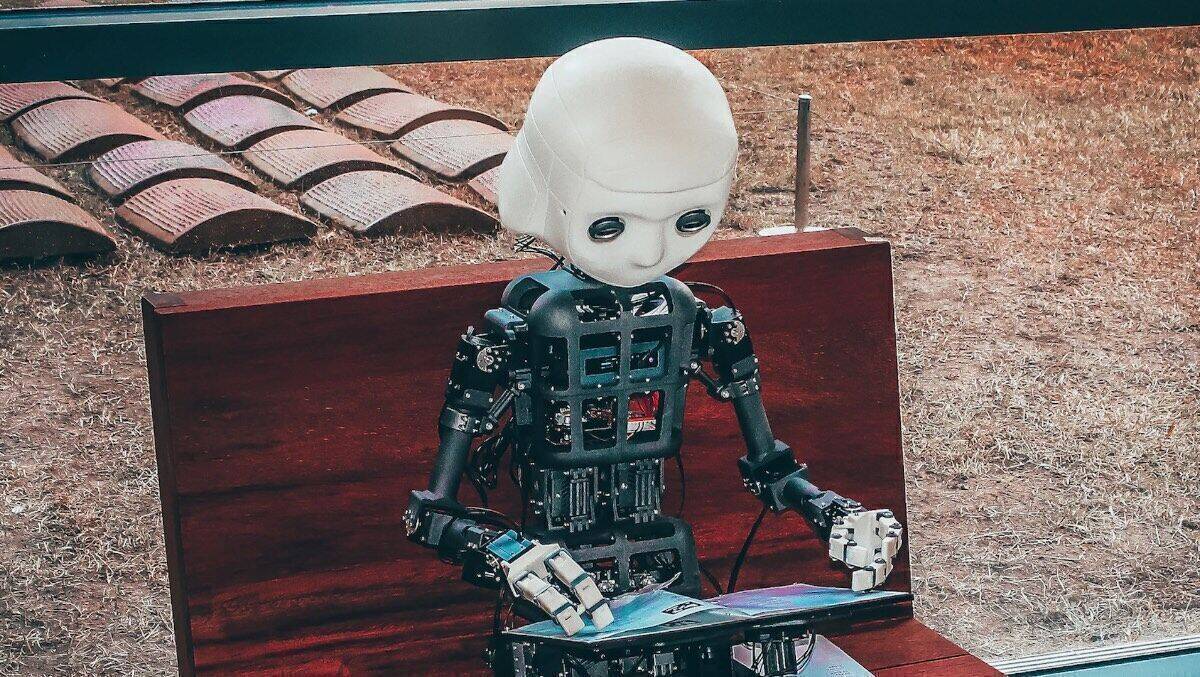 Problematisch, wenn der Roboter Texte für reale Menschen schreibt...