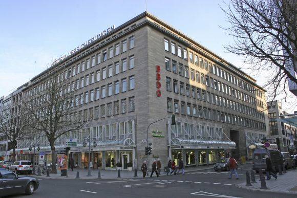BBDO-Zentrale an der Düsseldorfer Kö: Die Agentur gewinnt den dritten Handelskunden binnen weniger Monate.