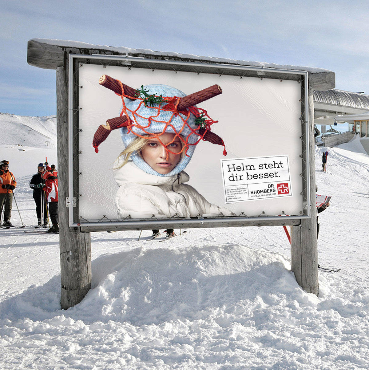 "Besser mit Helm": Motiv der Hello-Kampagne für das Skigebiet Lech Zürs.