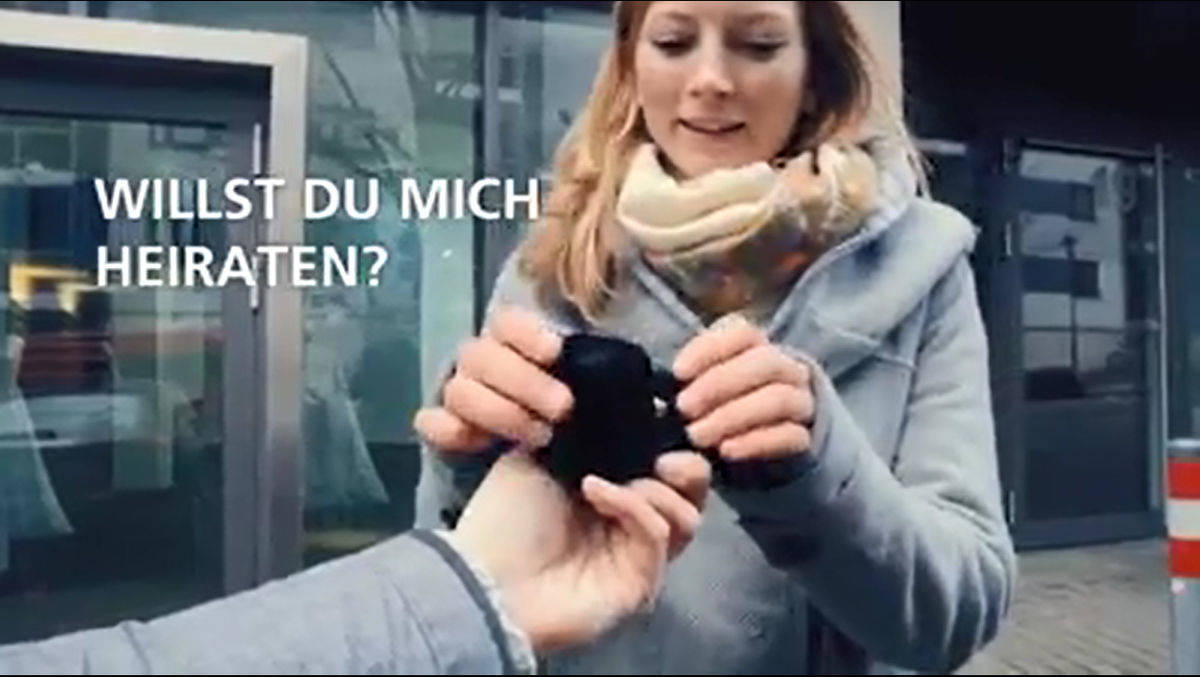 Szene aus einem Facebook-Video von Campus99 für die Deka Bank.