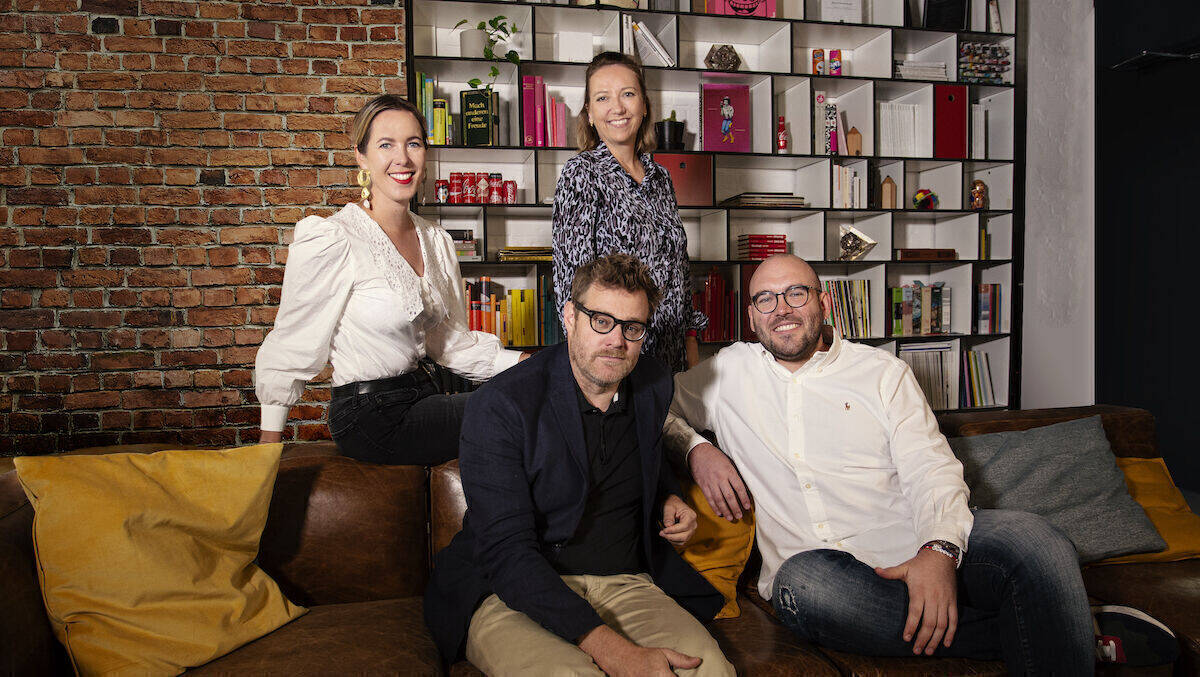 Das neue Ogilvy Germany Group Board (v.l.n.r.): Isabelle Schnellbügel (CSO), Björn Bremer (CEO), Nina Kumpovic (Director Talent Management & Member of the Board) und Chris Jungjohann (CCO).