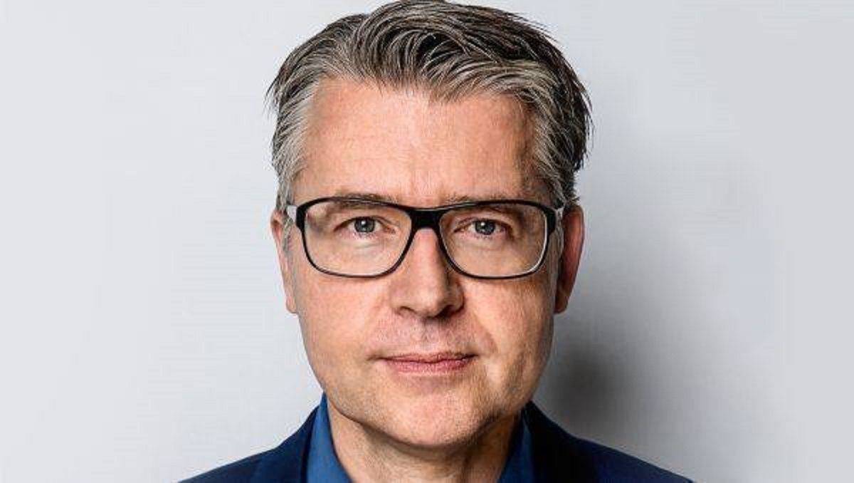Sinner Schrader-CEO Matthias Schrader fordert Hamburg-OB Peter Tschentscher zu schnellem Handeln auf.