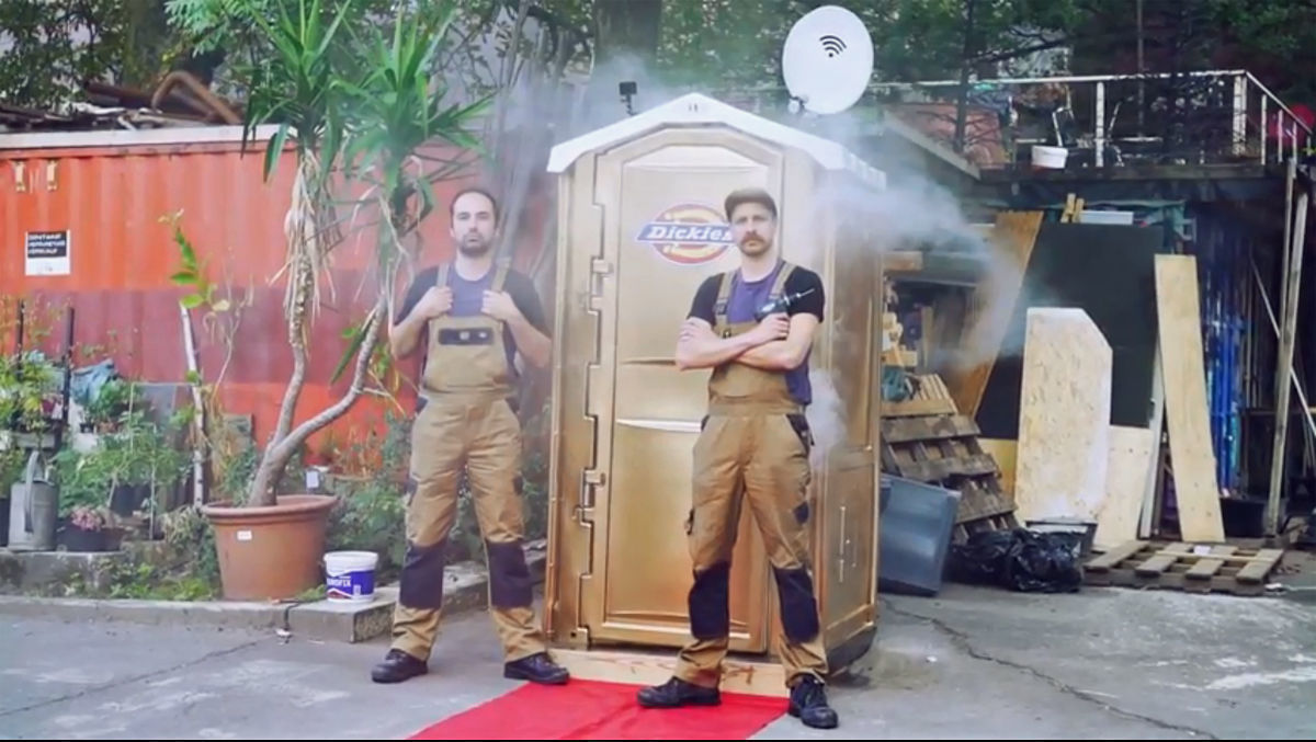 Spektakuläres Dixi-Klo mit Luxusausstattung  W&V