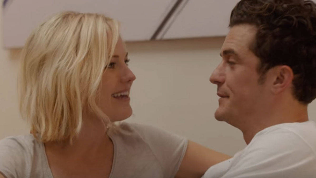 In der Netflix-Serie spielen Stars wie Orlando Bloom und Malin Akerman.