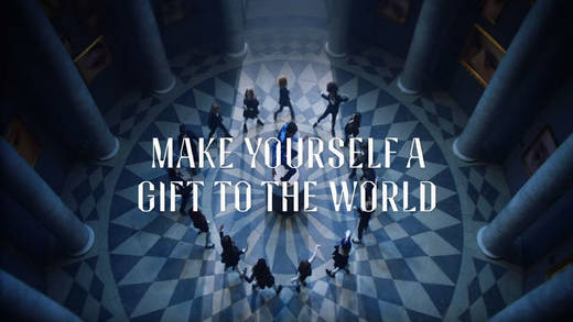 Neue Kampagne von Equinox: "Make Yourself a Gift to the World".