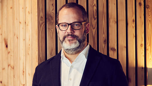 Benedikt Holtappels, CEO von GGH MullenLowe Deutschland, bekommt weitere Kreativaufgaben