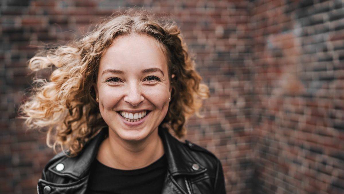 Nina Martoni wechselt von Achtung! zu KNSKB+
