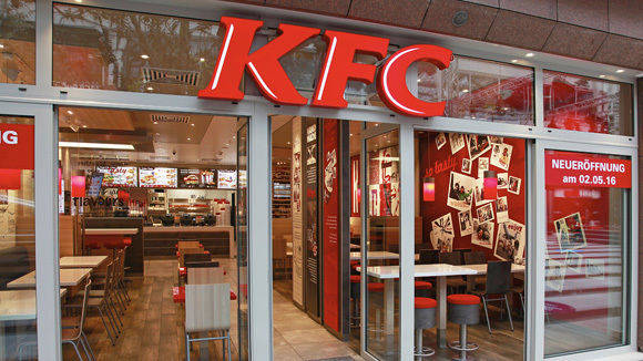 KFC entscheidet sich für Ogilvy & Mather. 