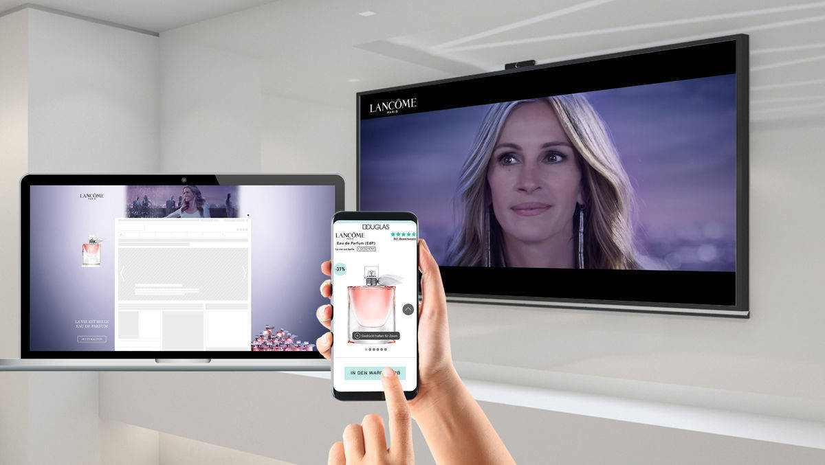 Publicis inszeniert bildschirmübergreifende Parfüm-Werbung.