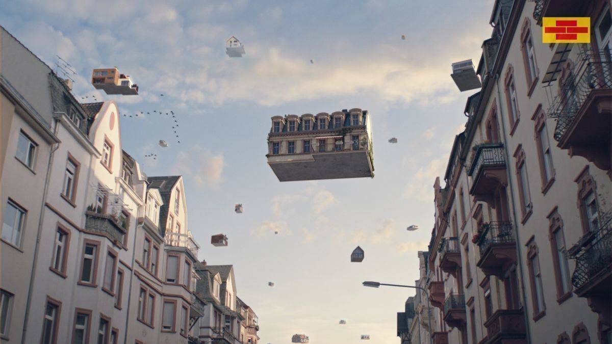 Schwäbisch Hall wirbt mit einem Himmel voll fliegender Häuser