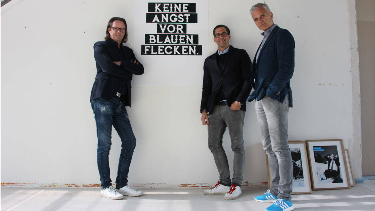 v.l. Kai Raffen, Alexander Wilke und Michael Trautmann in den neuen Räumlichkeiten von Bobby & Carl.